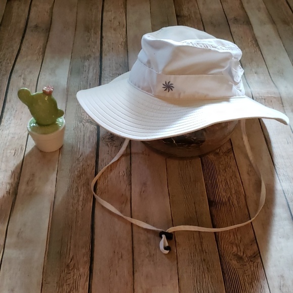 Athleta Accessories - Athleta hat